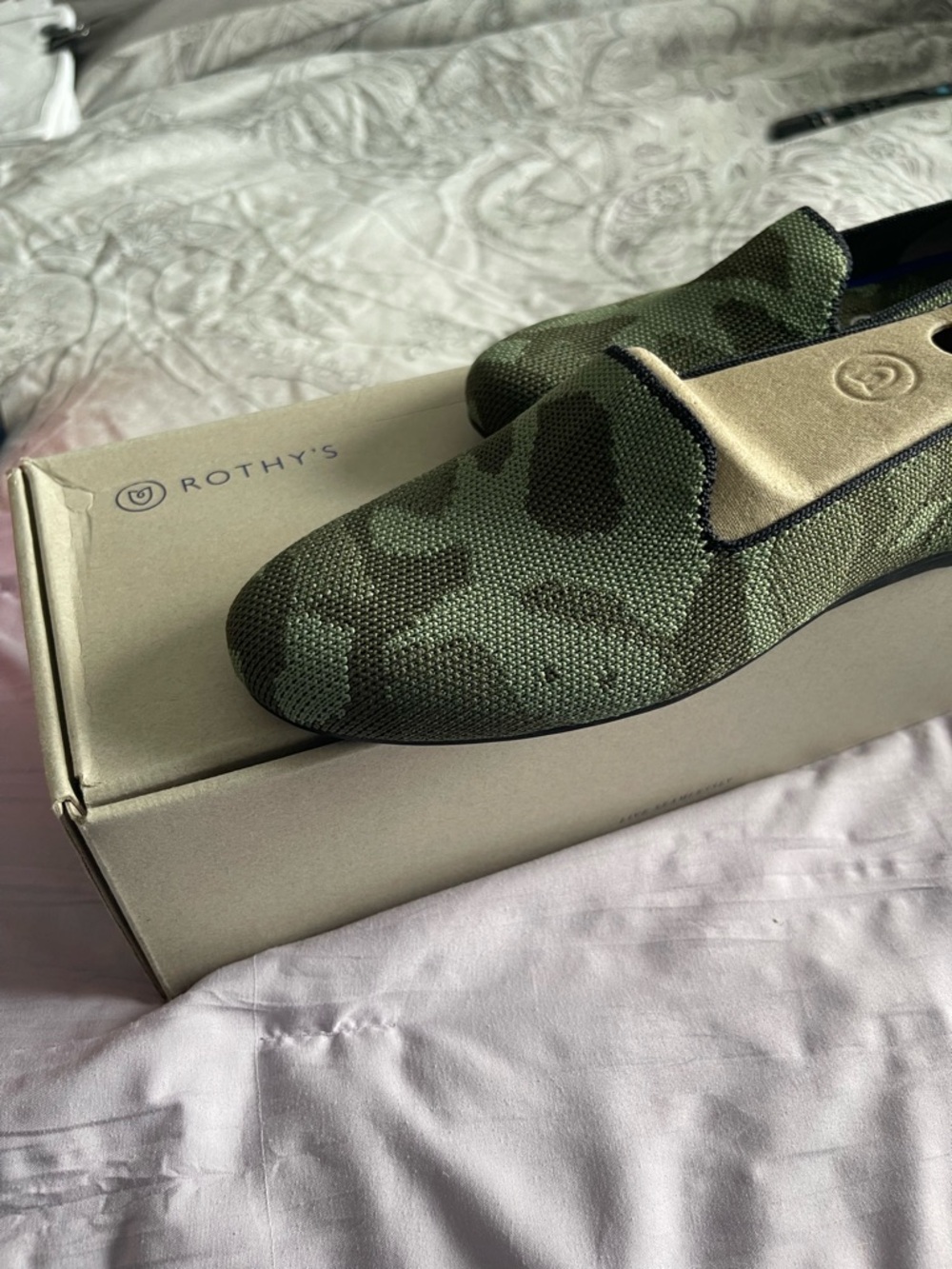 ROTHY’S 'The Loafer' Loafer Flats in Olive Camo Green Women’s Size 6 - Picture 16 of 16